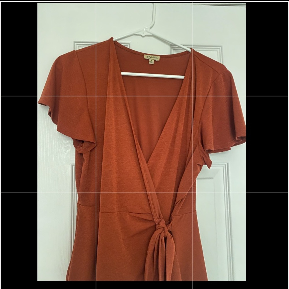 Lily White cross body top
